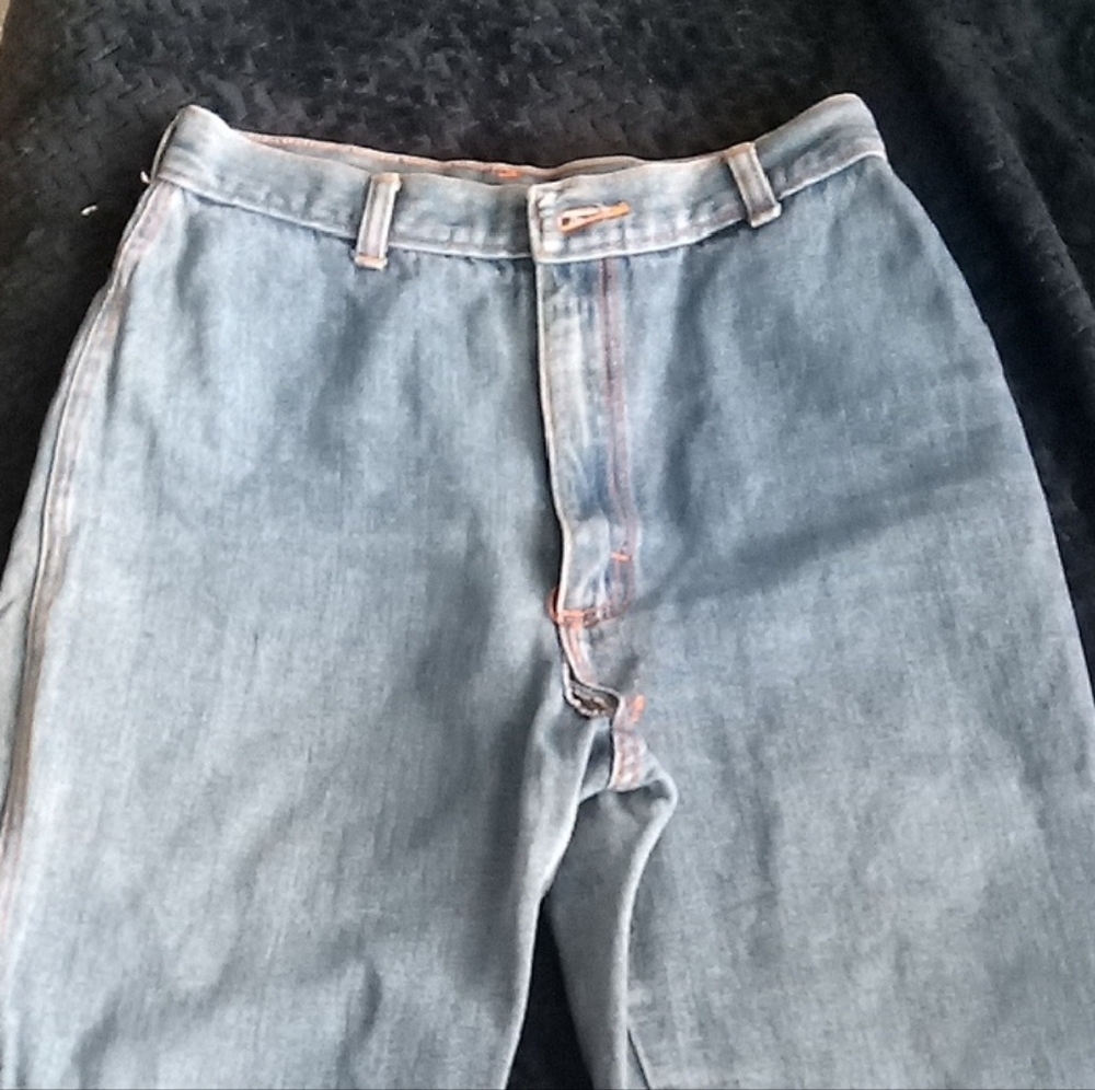 Vintage.  Gitano Blue Relaxed Fit Jeans with Classic Stitching